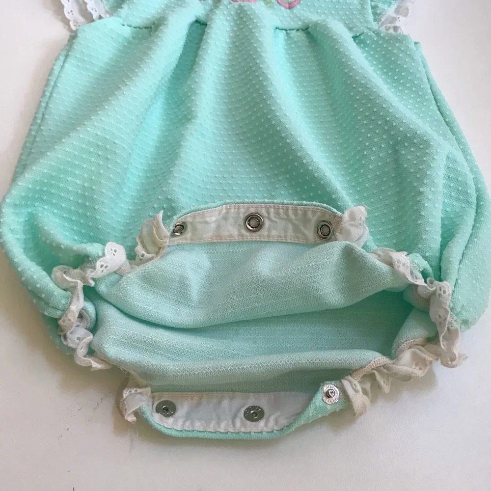 Vintage Carter’s One Piece Short Romper